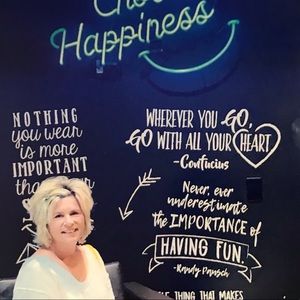 Meet your Posher, Joy